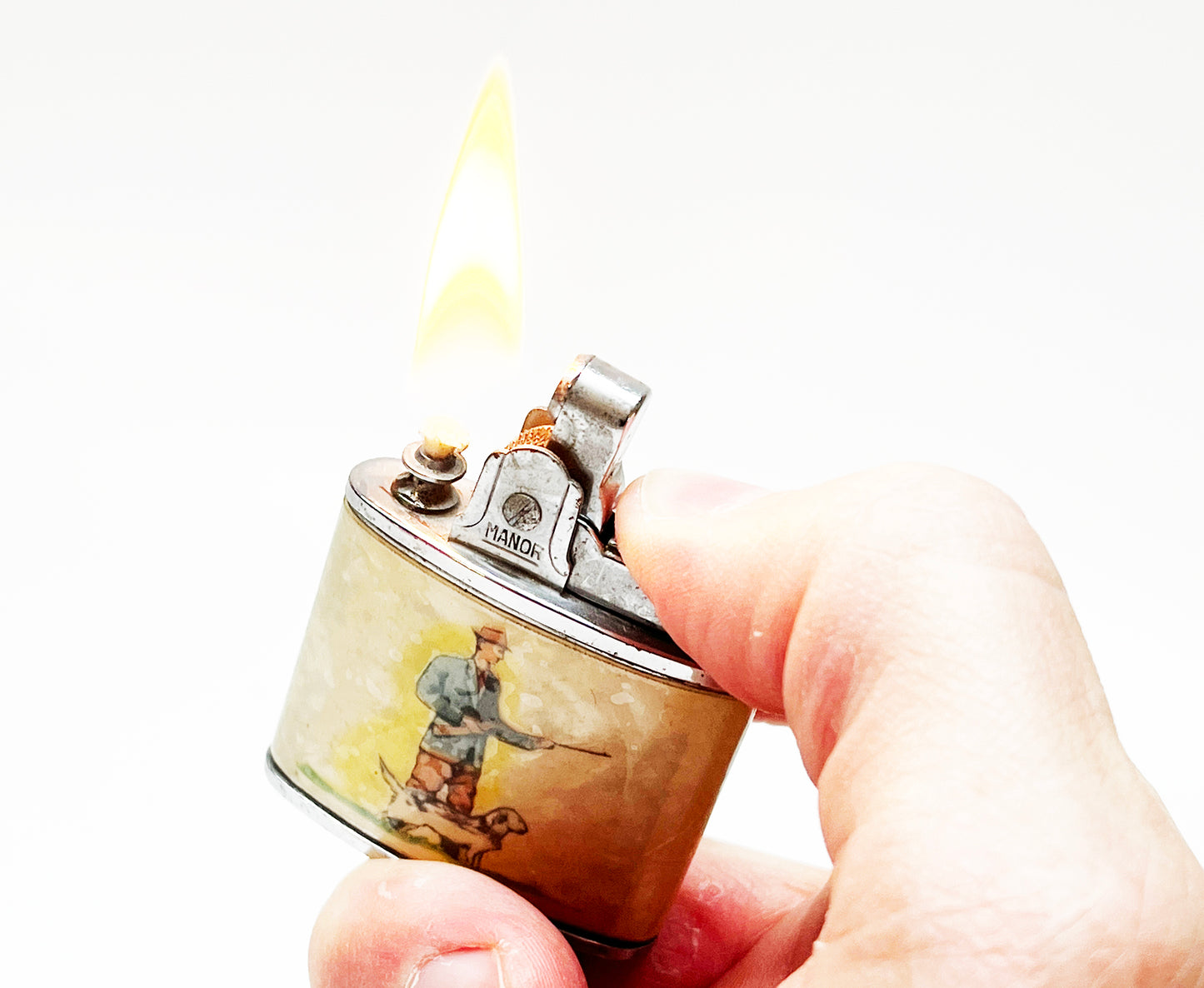 1950s Hunting Dog and Duck Themed Lighter
