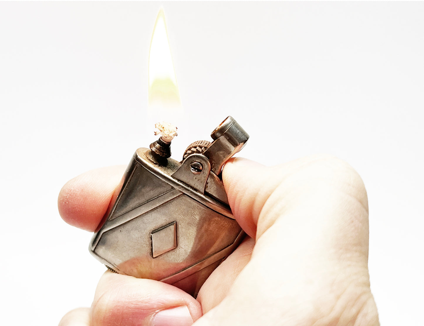 1930s Ronson De-Light Lighter