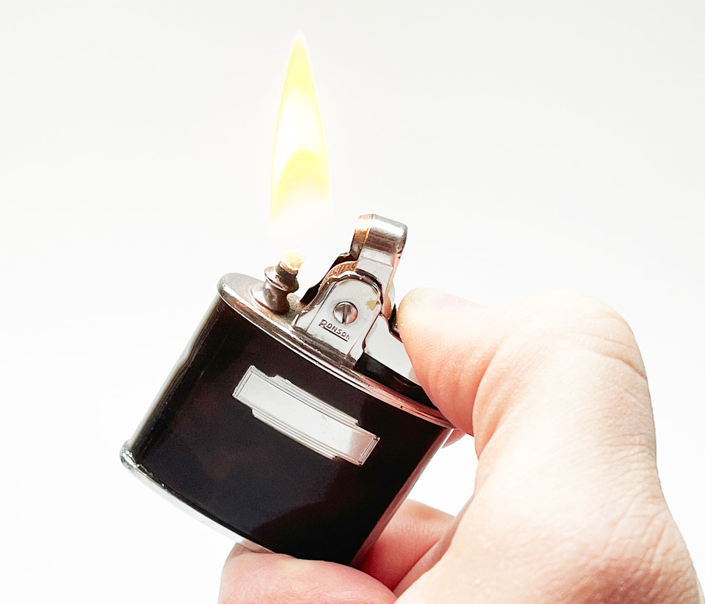 1940s Ronson Standard Lighter