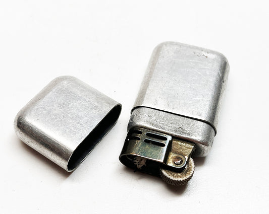 1940s Aluminum Sleeve Trench Style Lighter
