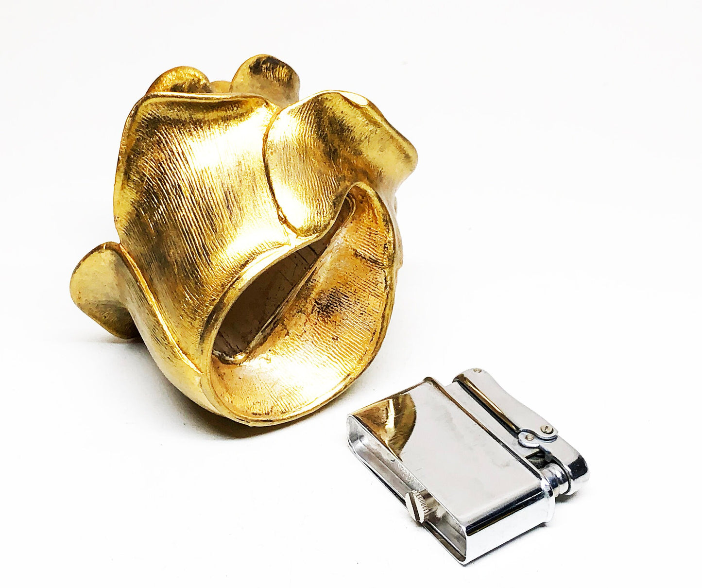 1960s Vintage Flower Old Kreisler / Colibri Gold-Toned Pewter Lighter