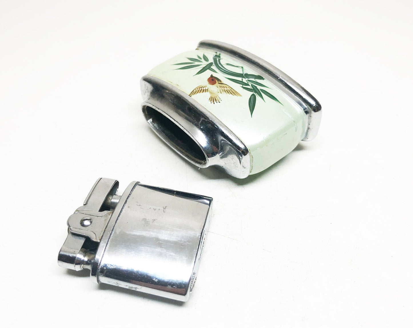 1950s Hummingbird Themed Table Lighter