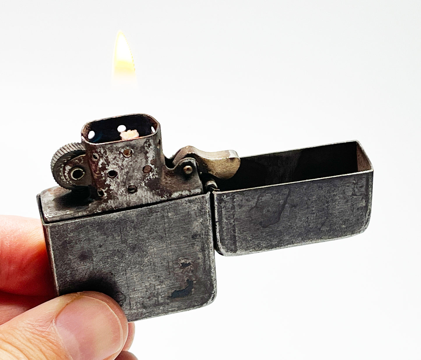 1942-1946 Black Crackle WWII Military Zippo with Original Insert