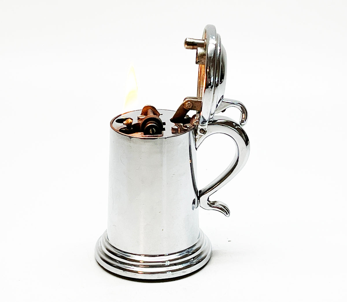 Dunhill Tankard / Bumper 1949 Figural Beer Stein Lighter
