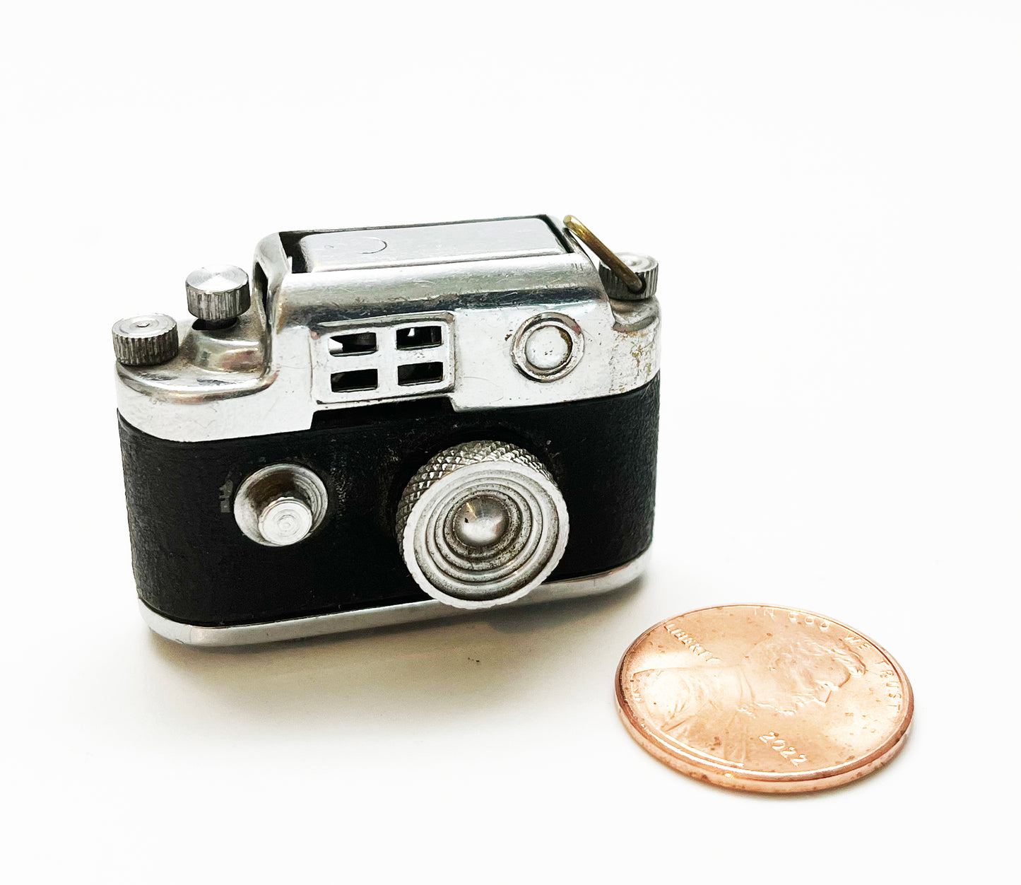 1949 Camera Shaped Japanese Pendant Lighter