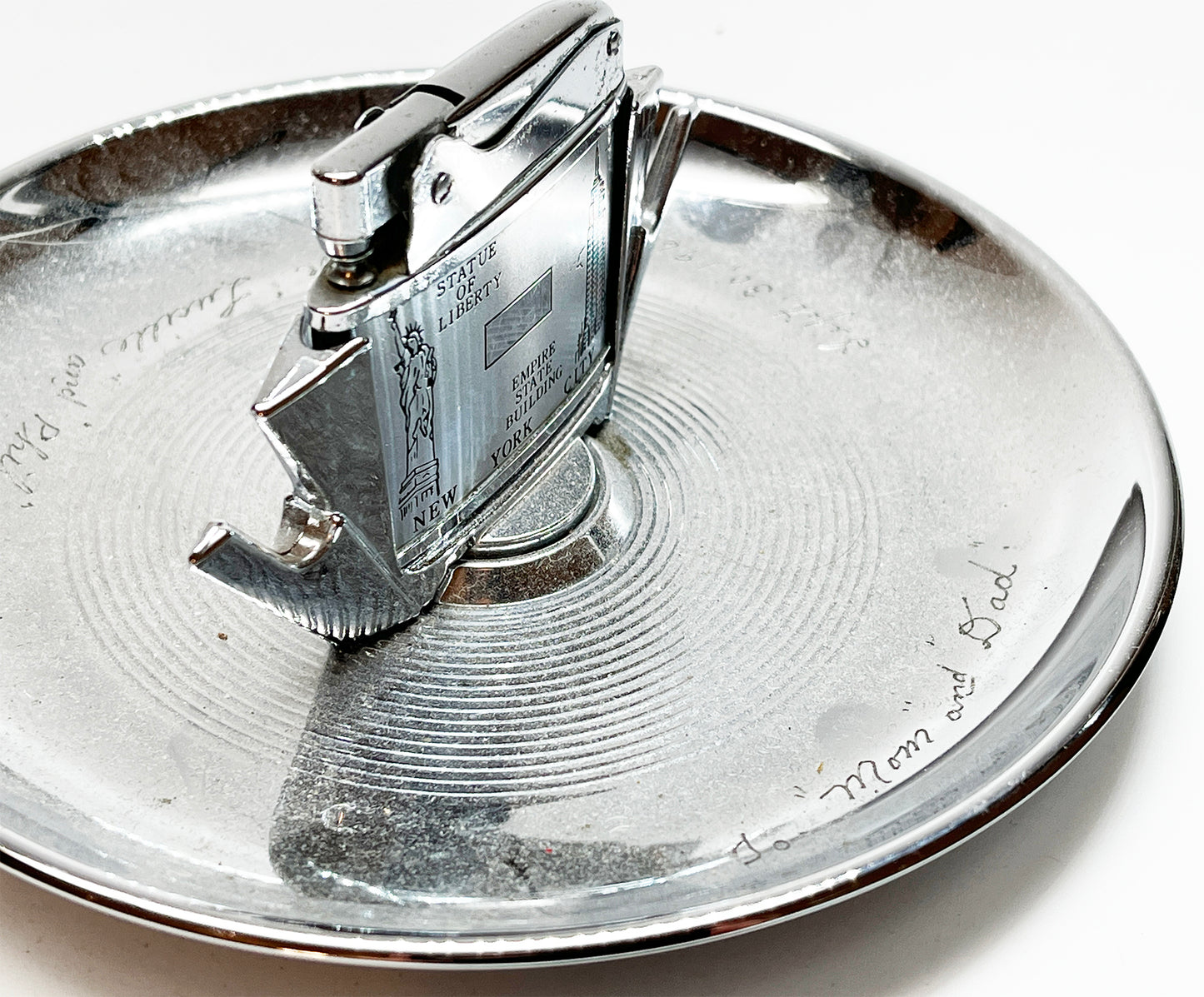 1960s Pincherette New York City Ashtray / Lighter Combination