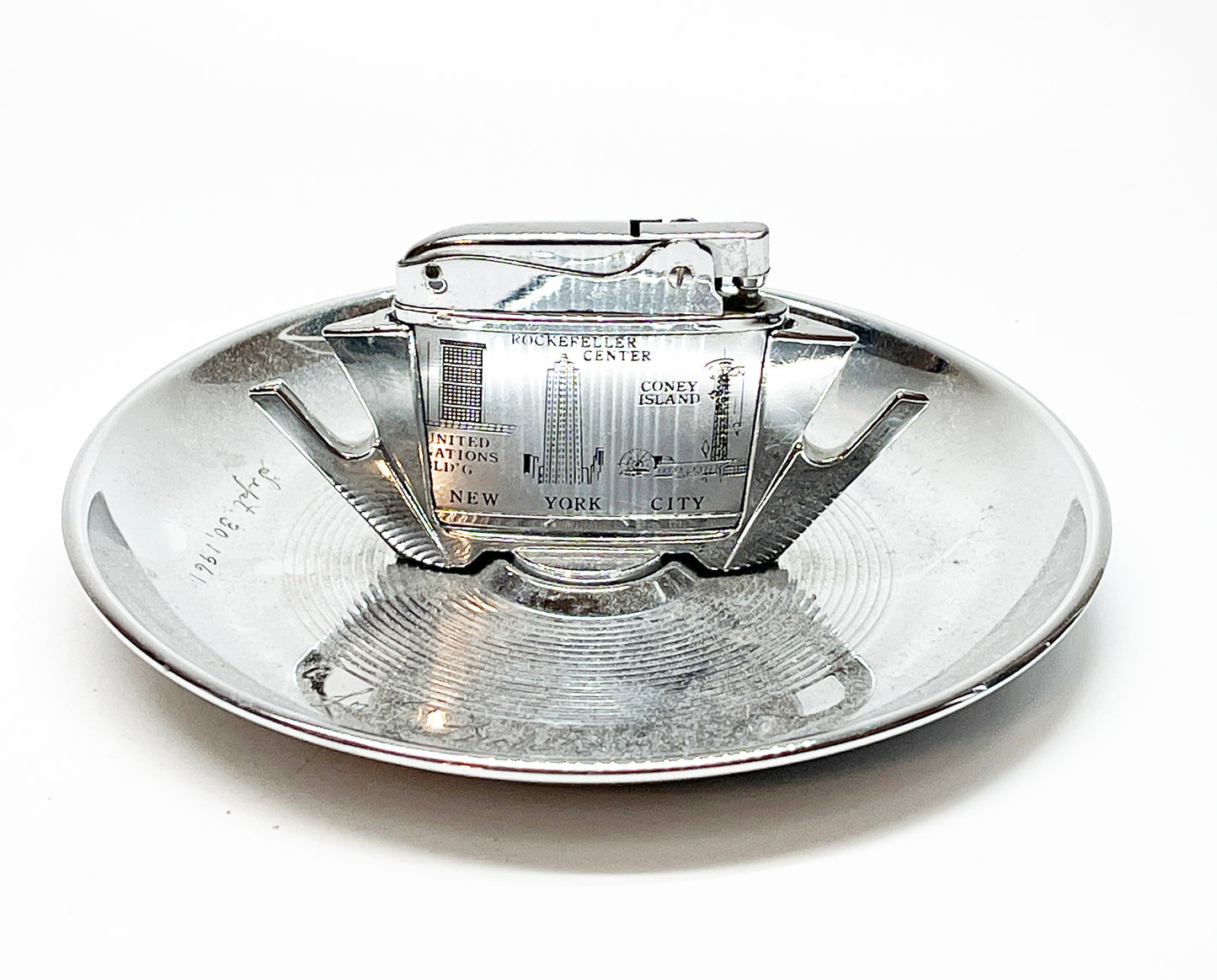 1960s Pincherette New York City Ashtray / Lighter Combination