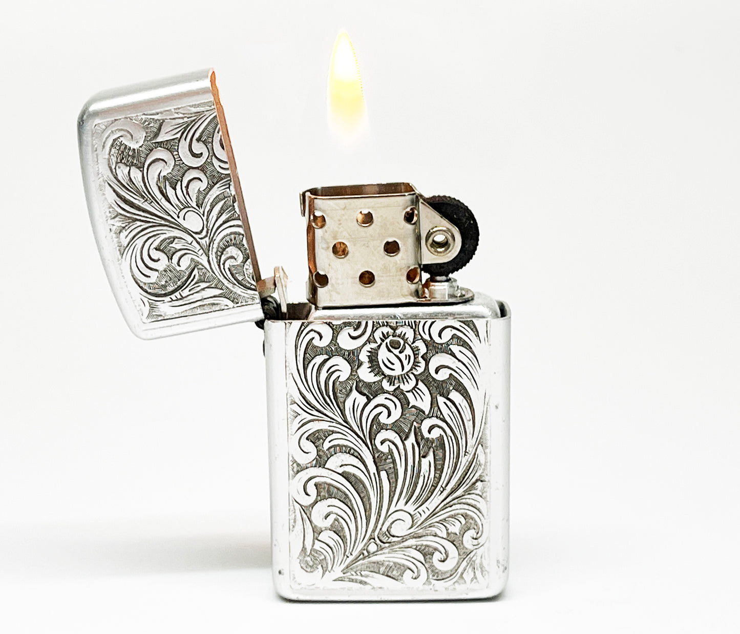 Working 1950s Floral Design Aluminum Park Slim Flip Top Lighter