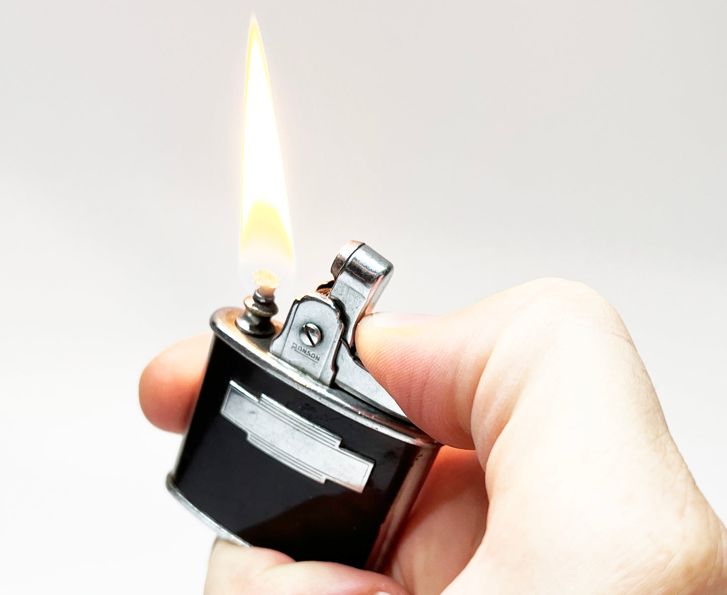 1940s Ronson Standard Lighter