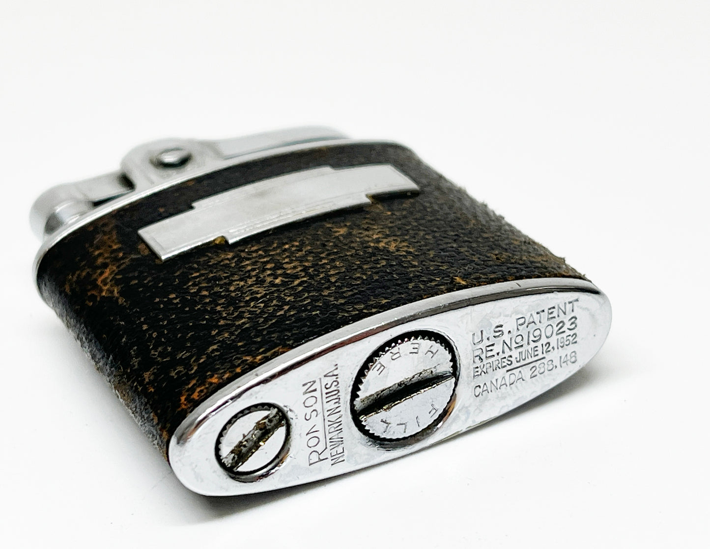 Working 1940s Ronson Standard Leather Wrapped Lighter