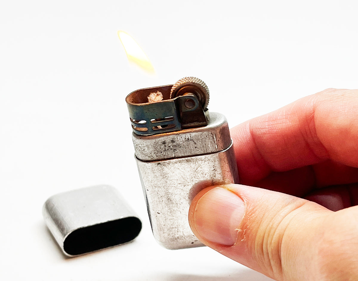1940s Aluminum Sleeve Trench Style Lighter