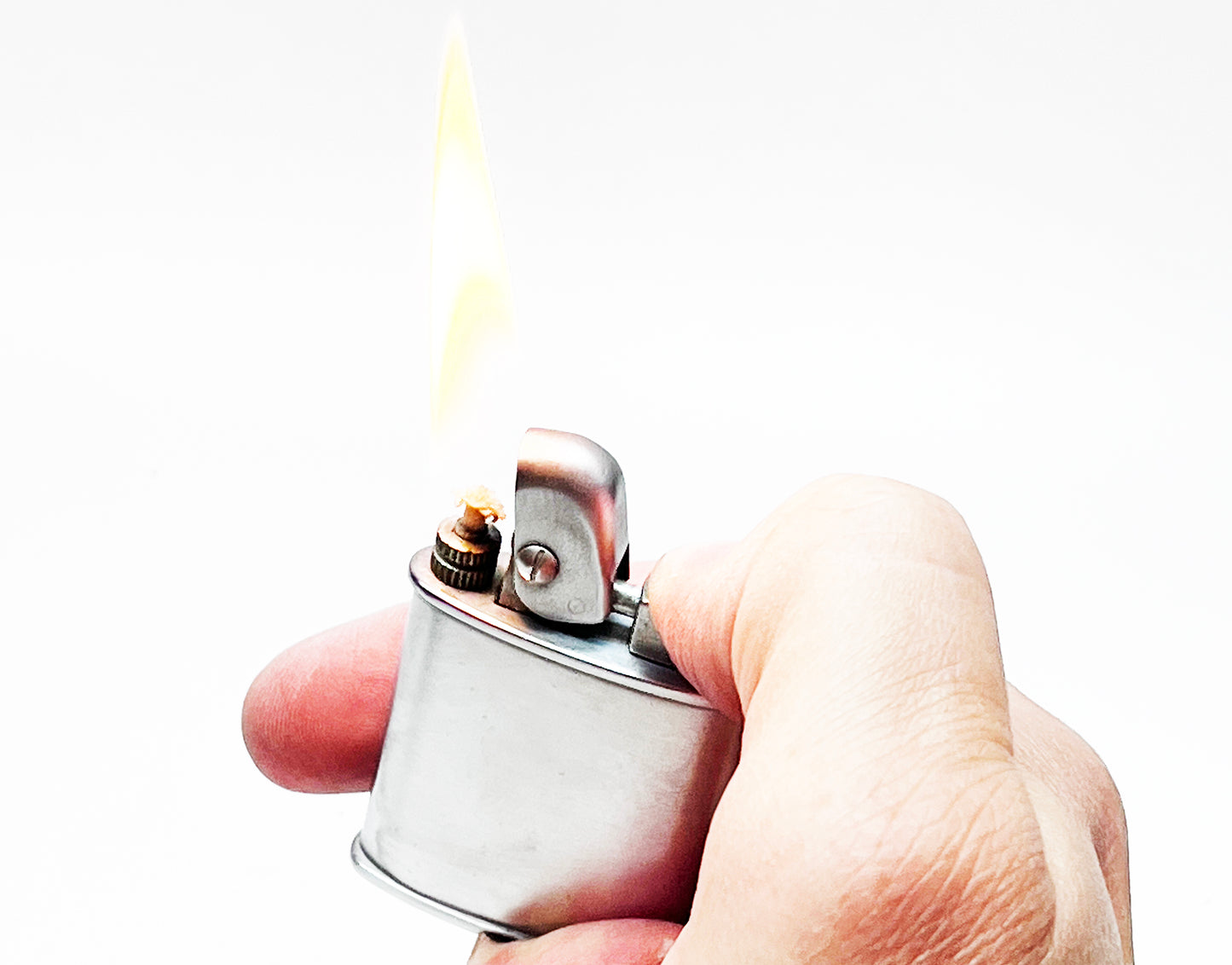 1930s Working White Liter Lighter