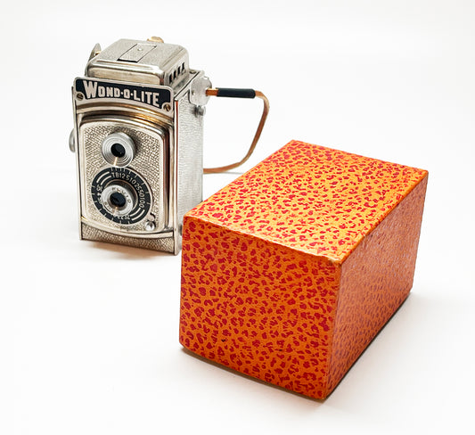 1940s Wond-O-Lite Japanese Camera Shaped Lighter in Original Box