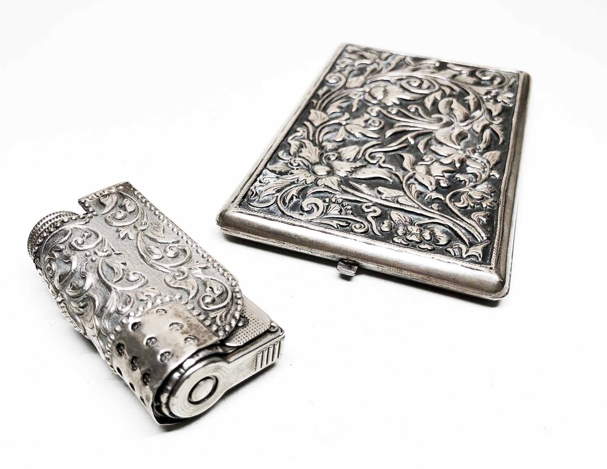 fingeraftryk Dalset Grønthandler Silver Wrapped IMCO Triplex Lighter and Cigarette Case Set – NORTHERN  ELECTRIC LIGHTING COMPANY