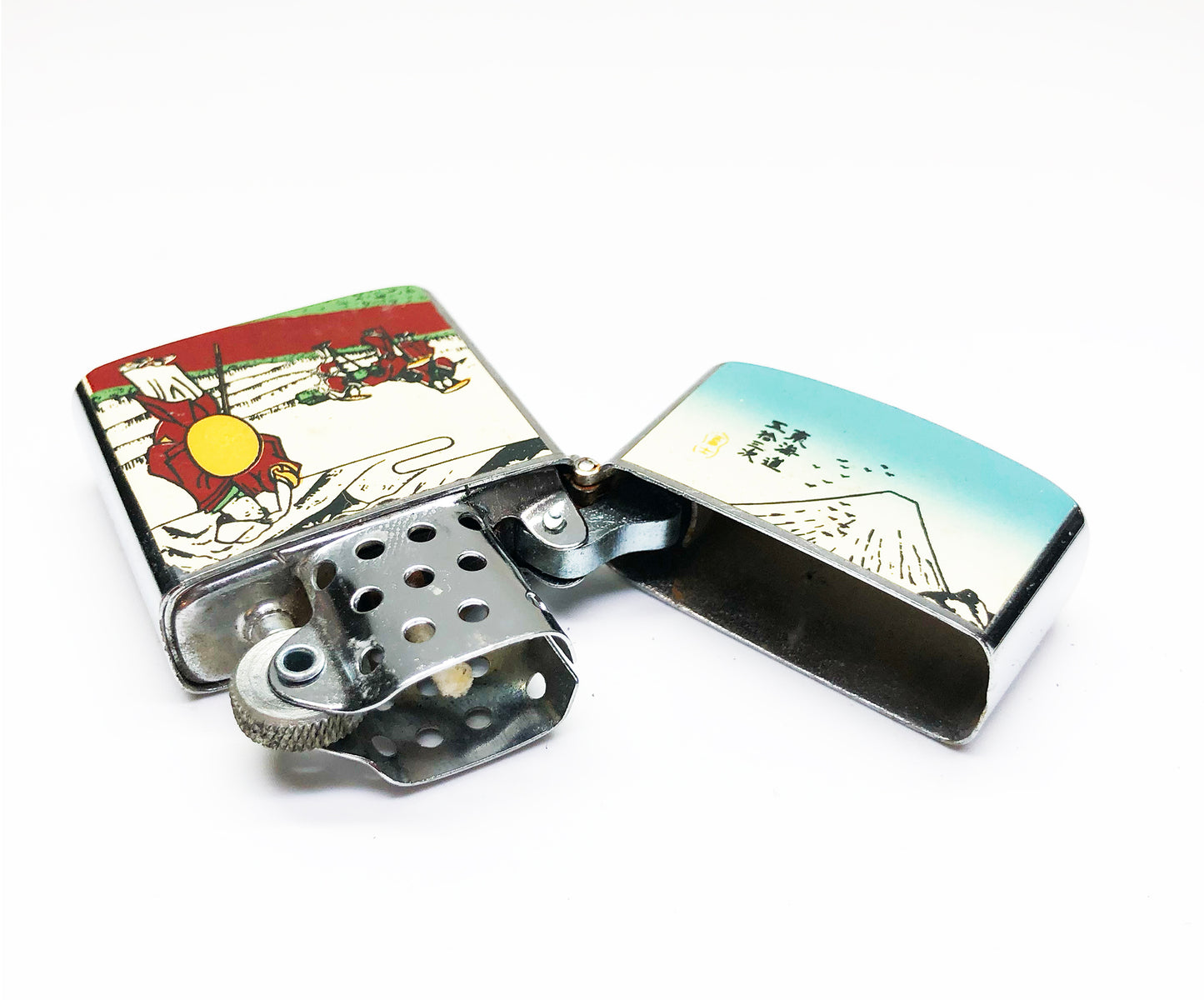 Mt Fuji Japanese 1950s Flip Top Lighter